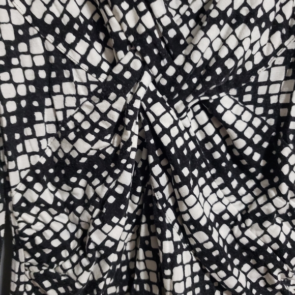 Cable and Guage geometric print long sleeve shirt size S - Picture 4 of 7